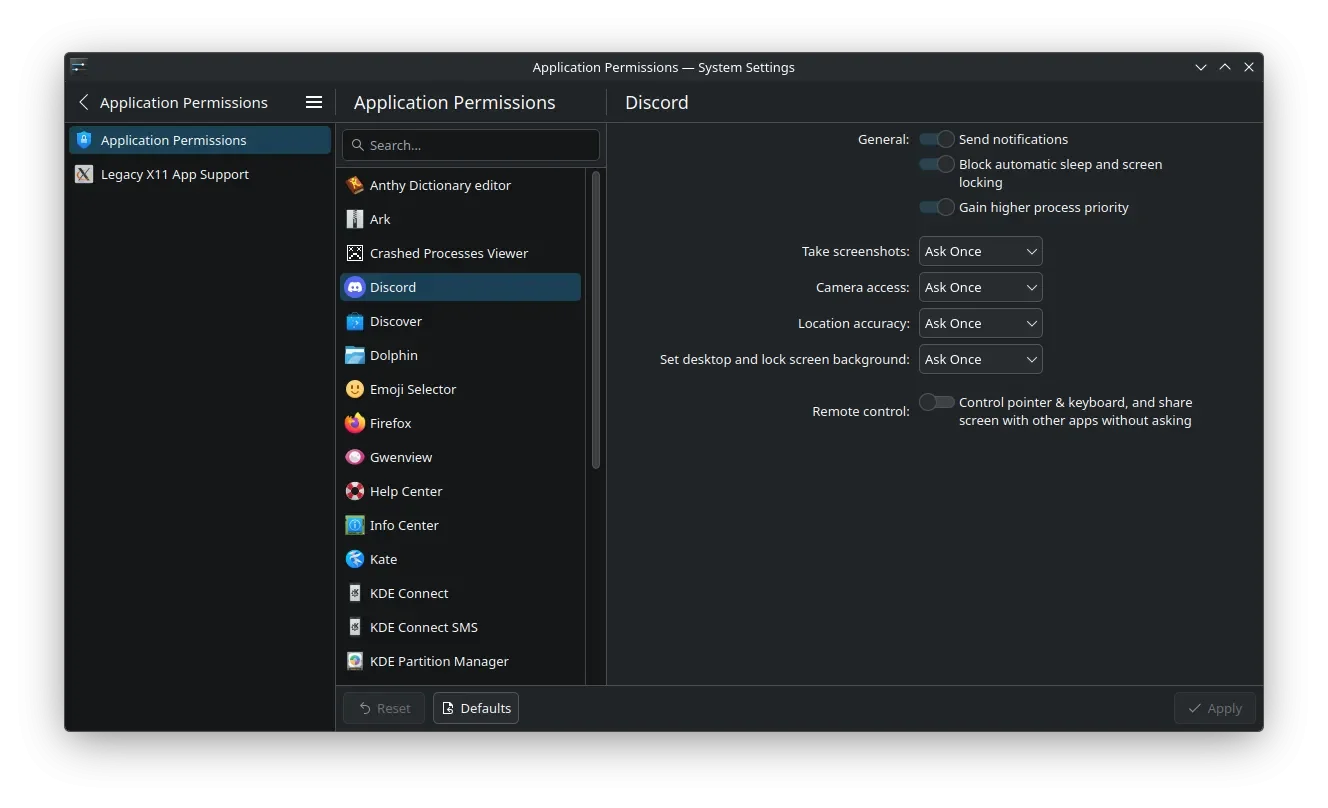 Uma captura de tela da nova caixa de diálogo de permissões do aplicativo no KDE Plasma 6.5 com a página de permissões do Discord (variante Snap) aberta