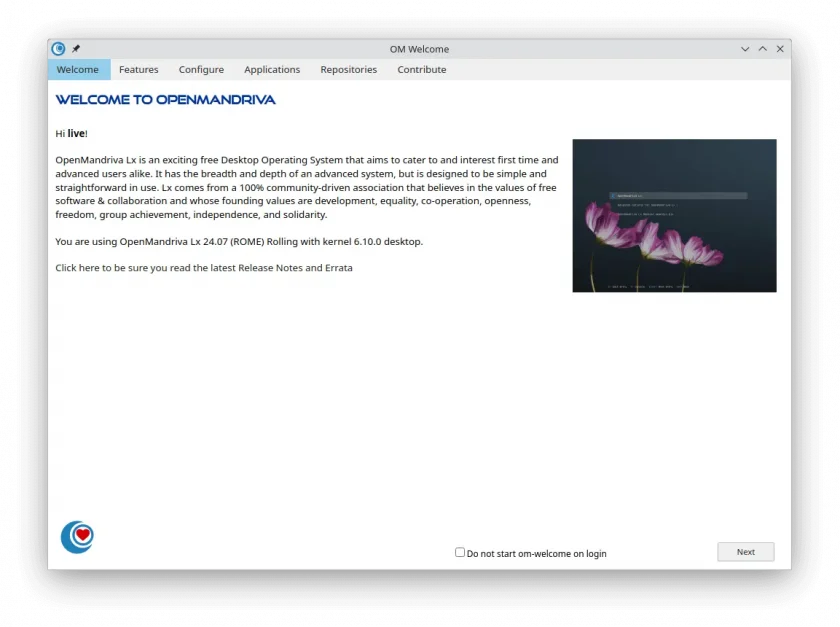 Uma captura de tela do OpenMandriva 24.07 com aplicativo de boas-vindas