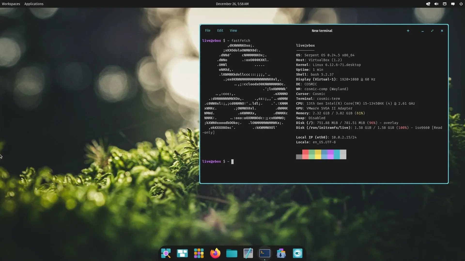 Uma captura de tela do Serpent OS Alpha, apresentando o ambiente COSMIC em uma configuração de pré-lançamento