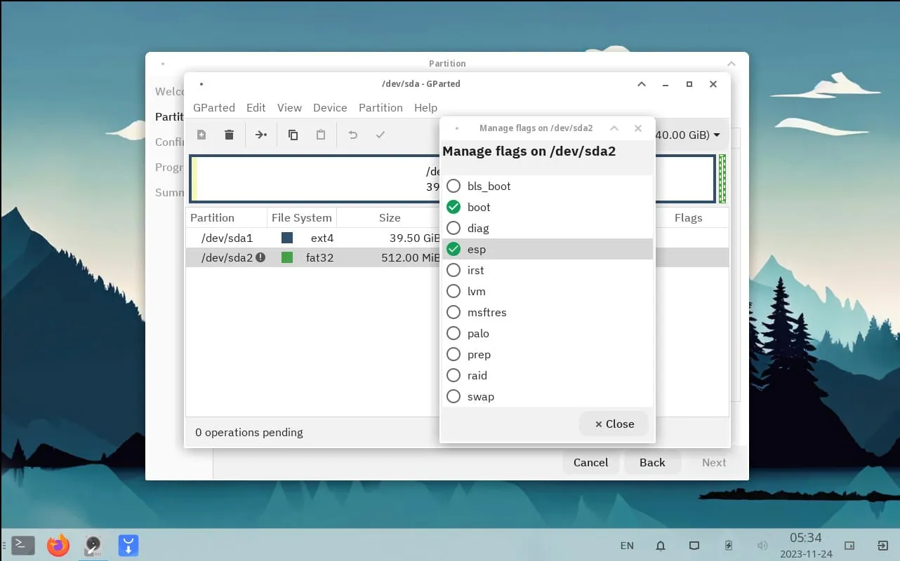 Uma captura de tela do particionamento de disco gparted do instalador do RLXOS